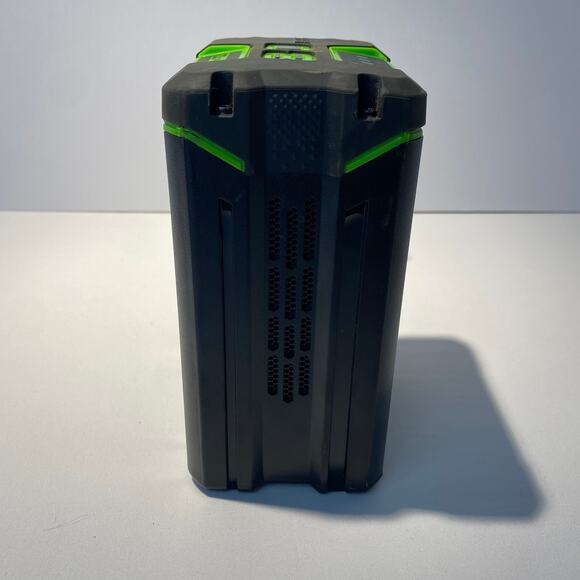 *Pre Owned* Greenworks 80v Lithium Ion Rechargeable Battery - Picture 4 of 6